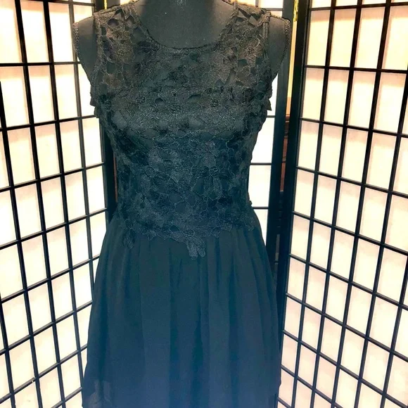 junior black dresses Alice Dress